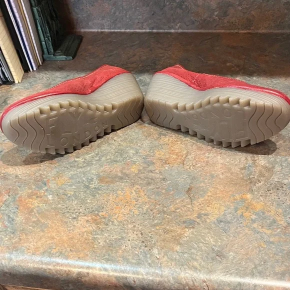 Fly London size 36 red leather wedge pump - Picture 7 of 10